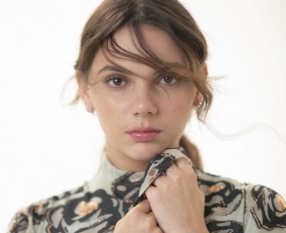 Dafne Keen(达芙妮·基恩)曾经的小狼女长大了也长漂亮了(图2)