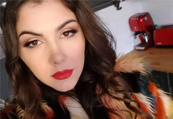 Valentina Nappi(瓦伦蒂娜·纳庇)个人资料 散发着成熟的美(图1)