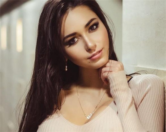 Helga Lovekaty(海嘉·拉芙凯蒂)是谁 Helga Lovekaty个人资料(图1)