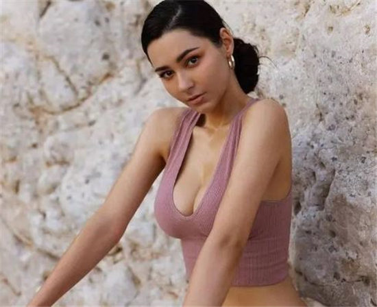 Helga Lovekaty(海嘉·拉芙凯蒂)是谁 Helga Lovekaty个人资料(图2)