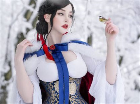 欧美女神Sayathefox新作 这个白雪公主你觉得怎么样(图2)