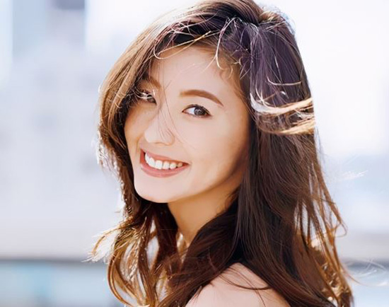 朝比奈彩是谁 朝比奈彩个人资料(图1)