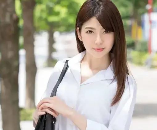 有坂深雪(Arisaka Miyuki)是谁 难道她也要隐退了(图1)