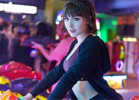 网红luxlocosplay是谁 luxlocosplay个人资料(图1)