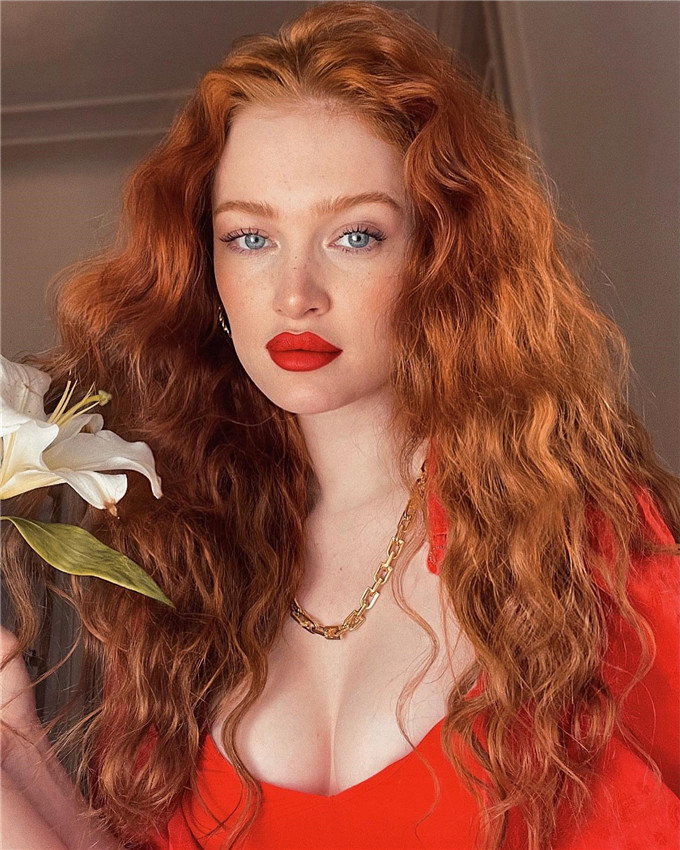 俄罗斯美女网红Angelina Michelle真的好像一个芭比娃娃(图1)