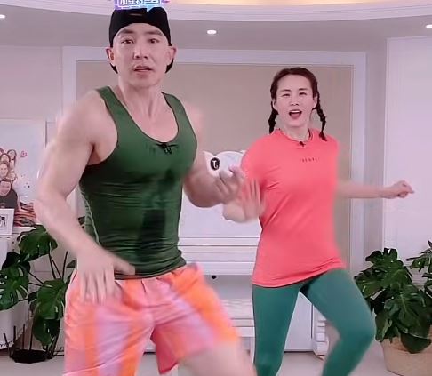 刘畊宏健身操是怎么回事 刘畊宏老婆是谁(图3)