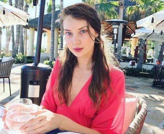 Elena Koshka是谁 Elena Koshka个人资料(图2)
