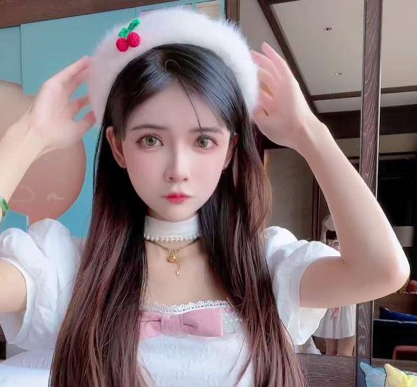 狗头萝莉转型当美妆博主 你怎么看(图3)