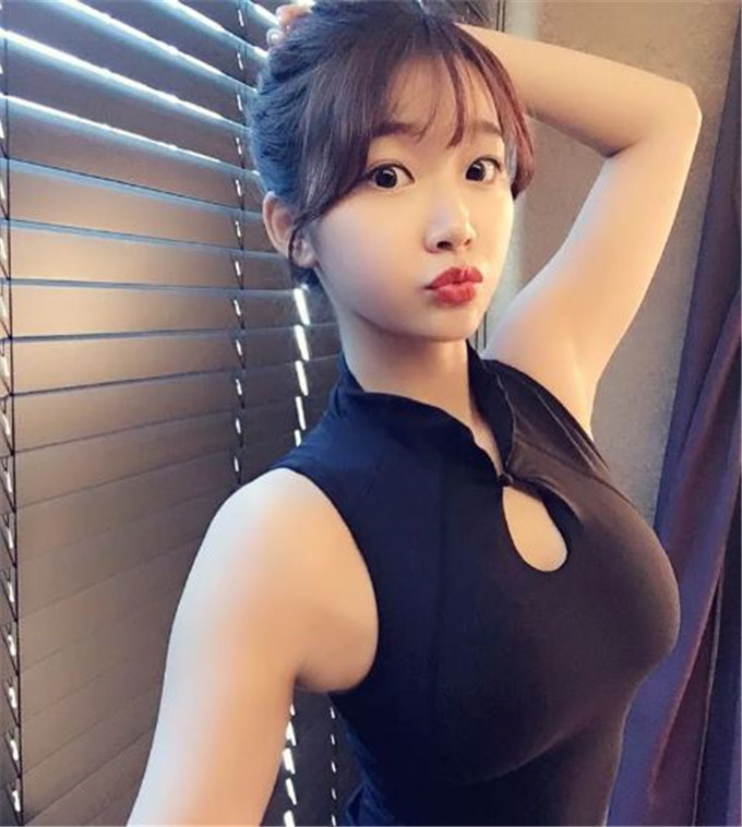 韩国健身美女网红ohttomom 告诉你什么是蚂蚁腰苹果臀(图4)