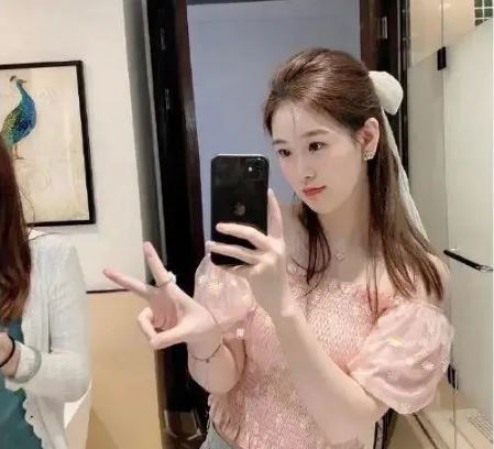 网红世妍sonya54秒视频是怎么回事(图2)