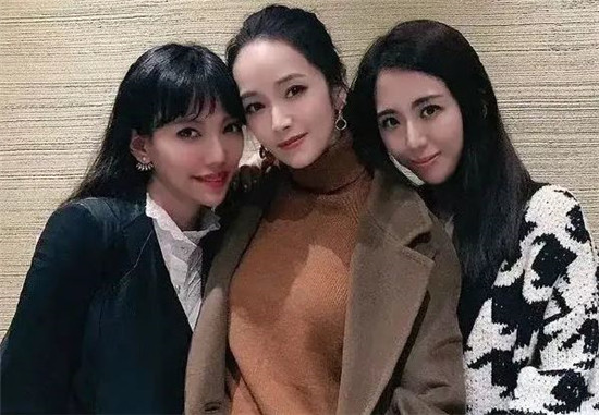 李靓蕾是哪里的人 李靓蕾家世怎么样(图1)