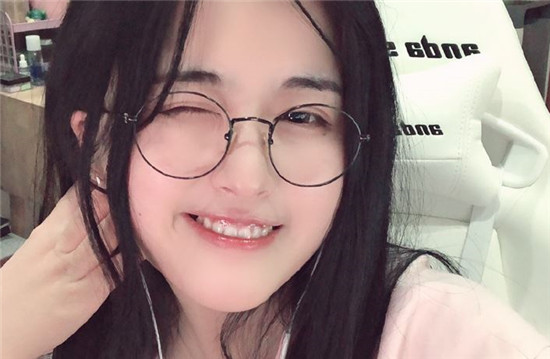 菠萝赛东为何停播 菠萝赛东真名(图1)