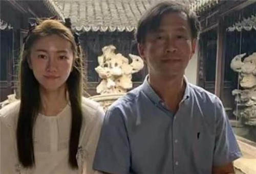 沈巍和女作家晓晓准备结婚了 真的还是假的(图1)