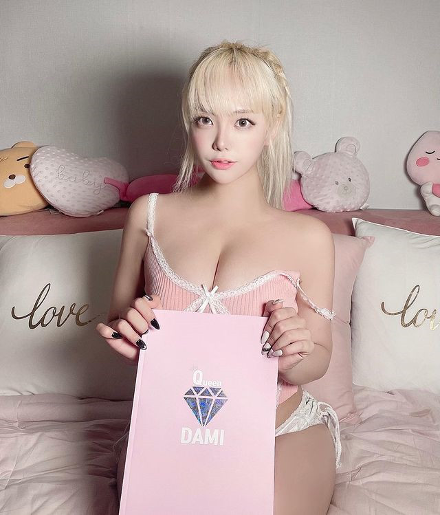 韩国模特《Queen Dami》COS的鱿鱼游戏 多图更新(图9)