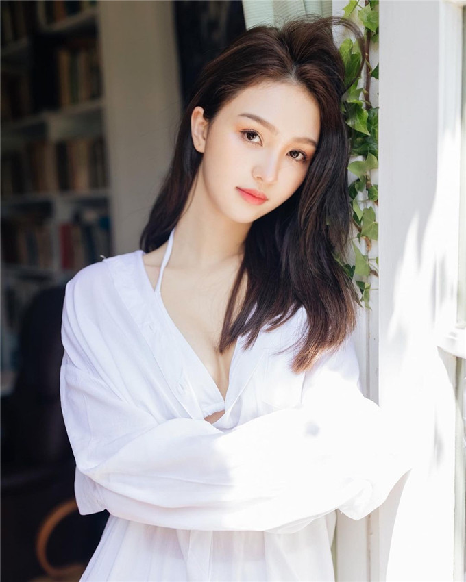网红crissielee 已经是辣妈了你敢信(图1)