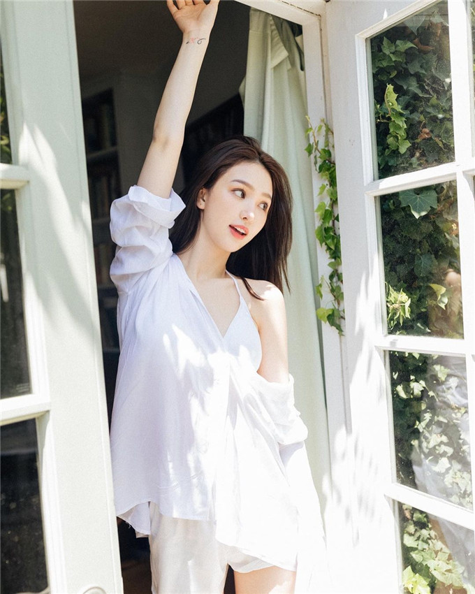 网红crissielee 已经是辣妈了你敢信(图4)