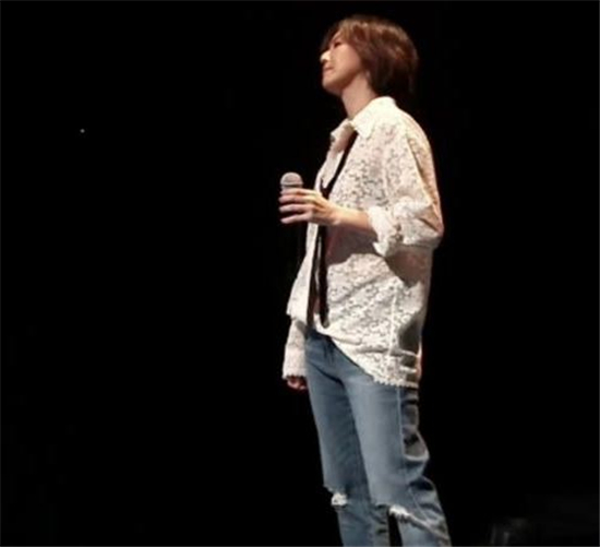 孙燕姿素颜关滤镜短视频开唱 关闭打赏功能(图3)