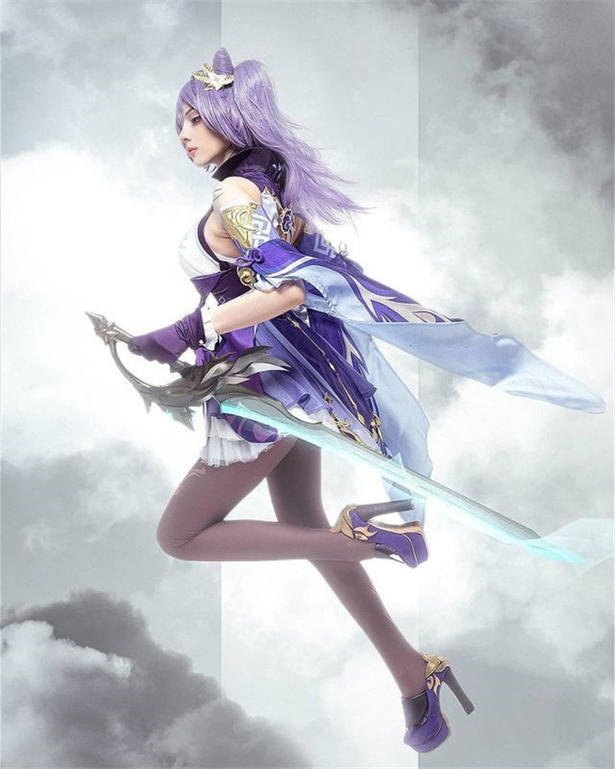 俄罗斯美女Coser AlinMa神还原《电锯人》玛奇玛(图3)
