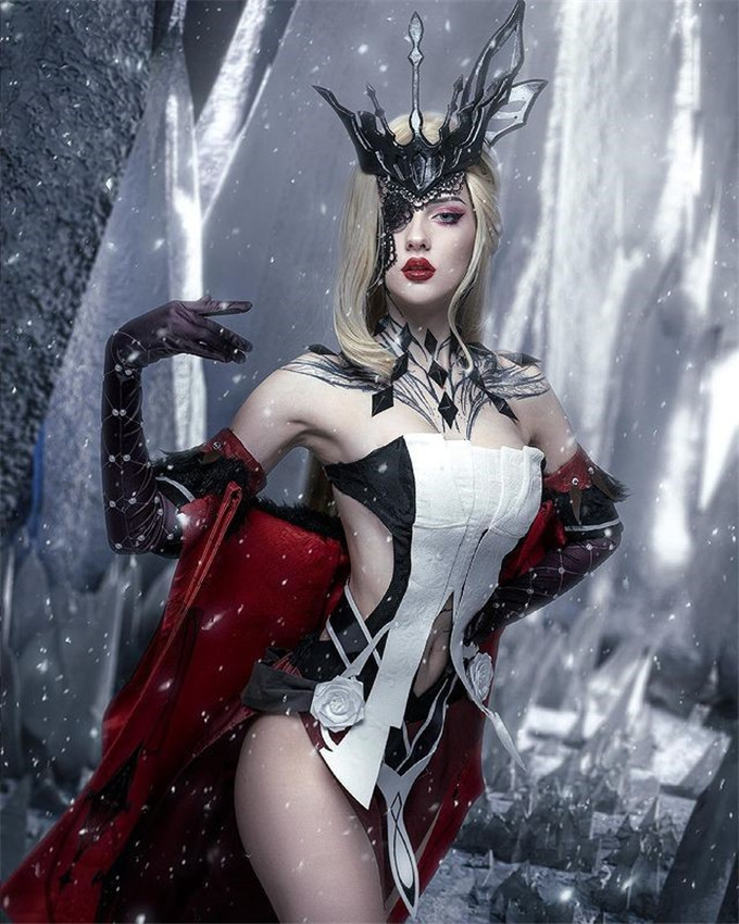 俄罗斯美女Coser AlinMa神还原《电锯人》玛奇玛(图16)