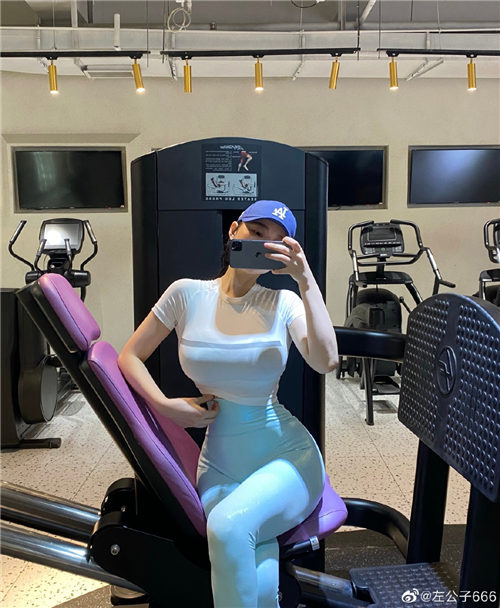 健身美女博主左公子告诉你，好身材不是一夜练成的(图2)